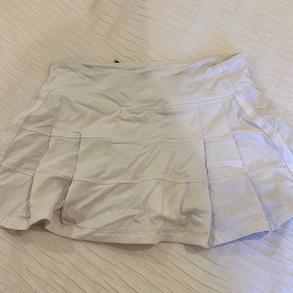 White lululemon size 4 skirt